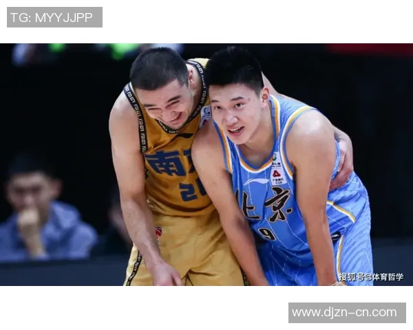 深圳篮球队在邀请赛中以58分稳居积分榜首位展现强劲实力